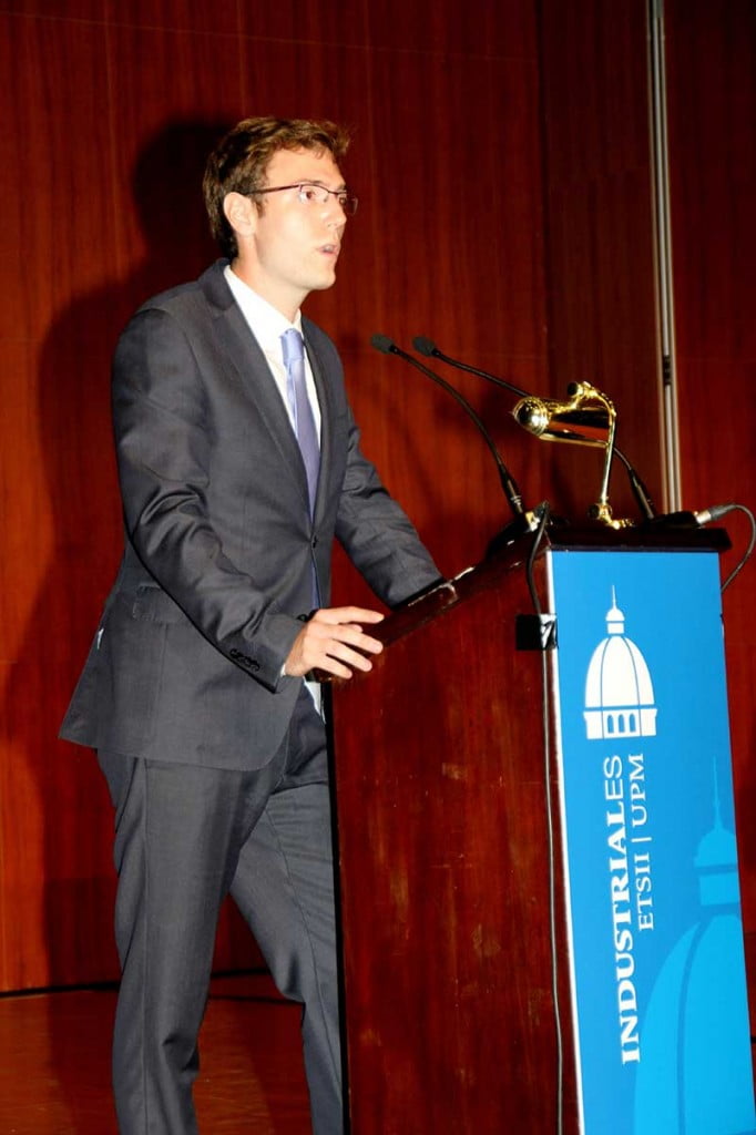 Ernesto Ubieto durante la Entrega de Diplomas de Escuela Industriales UPM