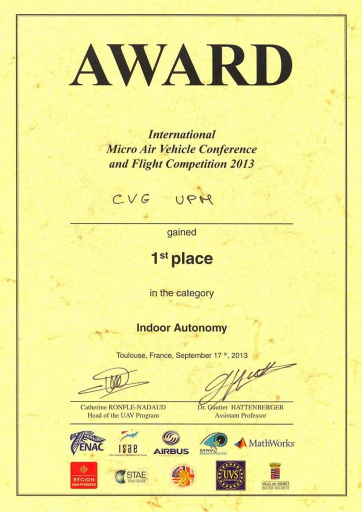 Primer premio para El grupo de Investigación del Centro de Automática y Robótica se alza en la competición IMAV 2013 