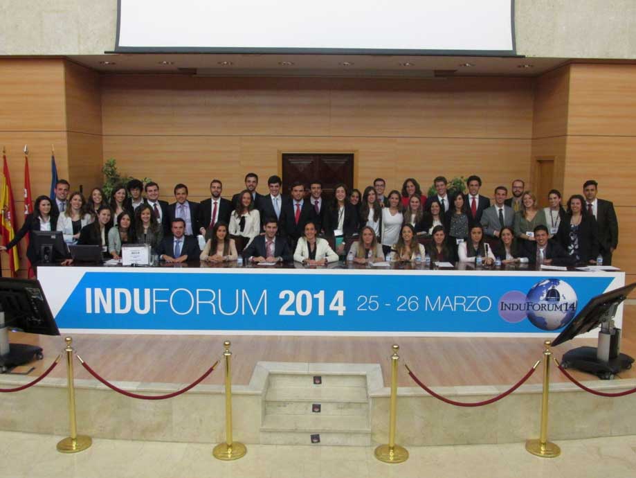 Equipo de la feria de empleo Induforum 14