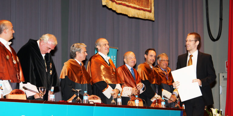 Imagen del Numero 1 de Ingeniería Industrial 2011 Pablo Cerrada