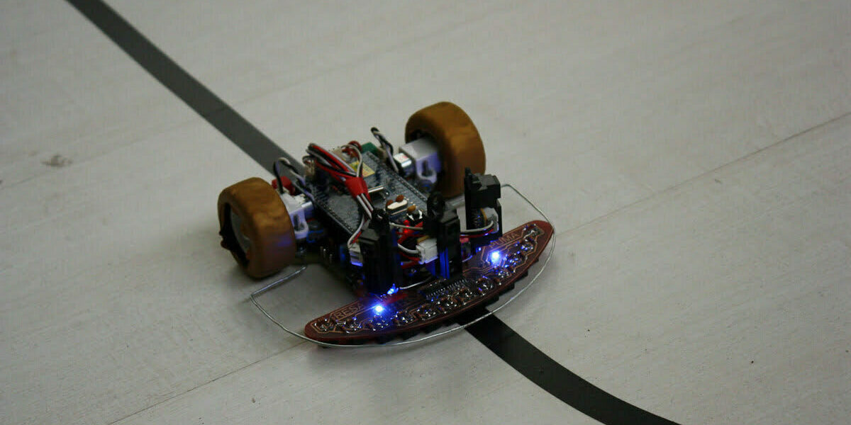 Pumatron_Cybertech_Industriales Pumatrón compitiendo en Industriales durante Cybertech