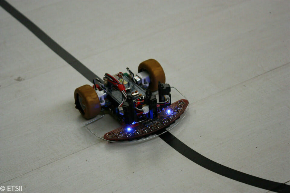 Pumatron_Cybertech_Industriales Pumatrón compitiendo en Industriales durante Cybertech