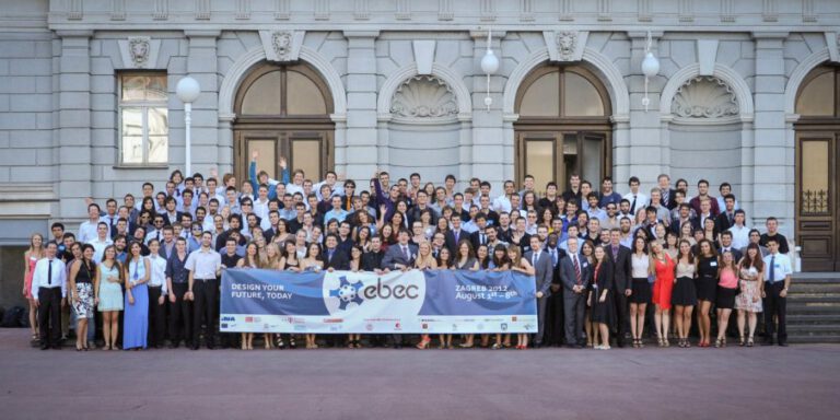 Participantes del Concurso de Ingenieria Best