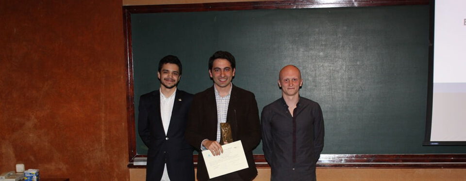 Vector de Oro Industriales UPM