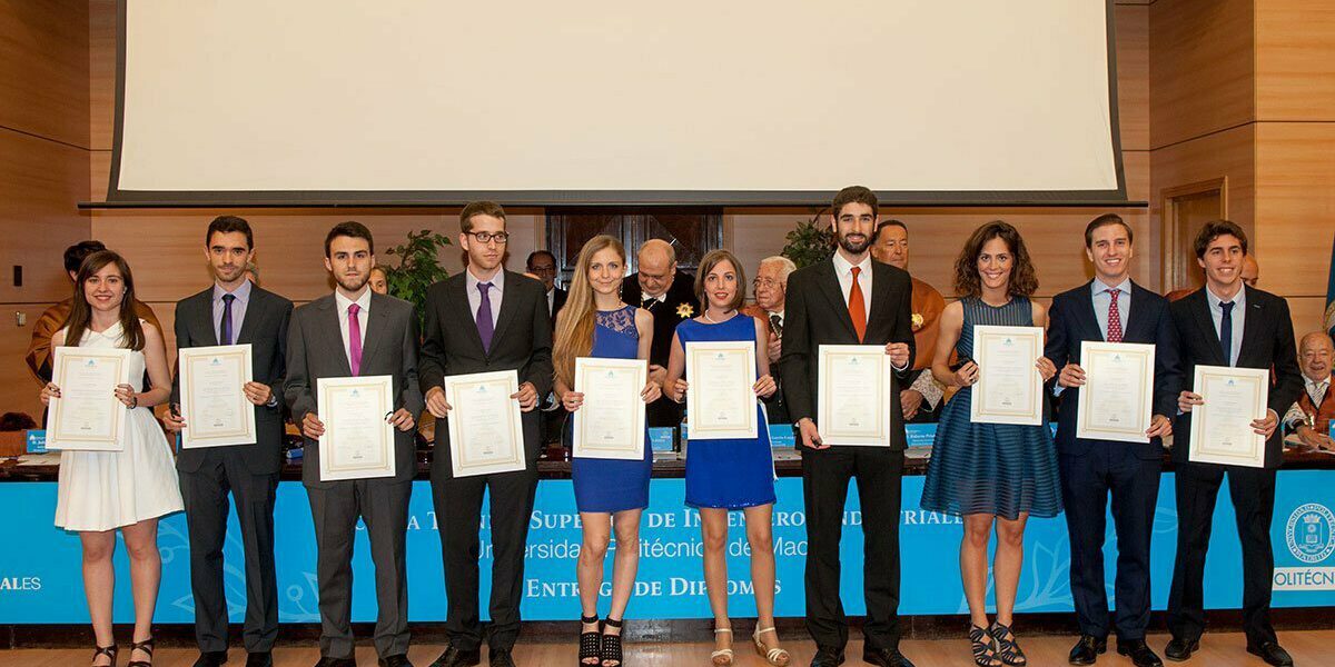 Primera promoción de graduados