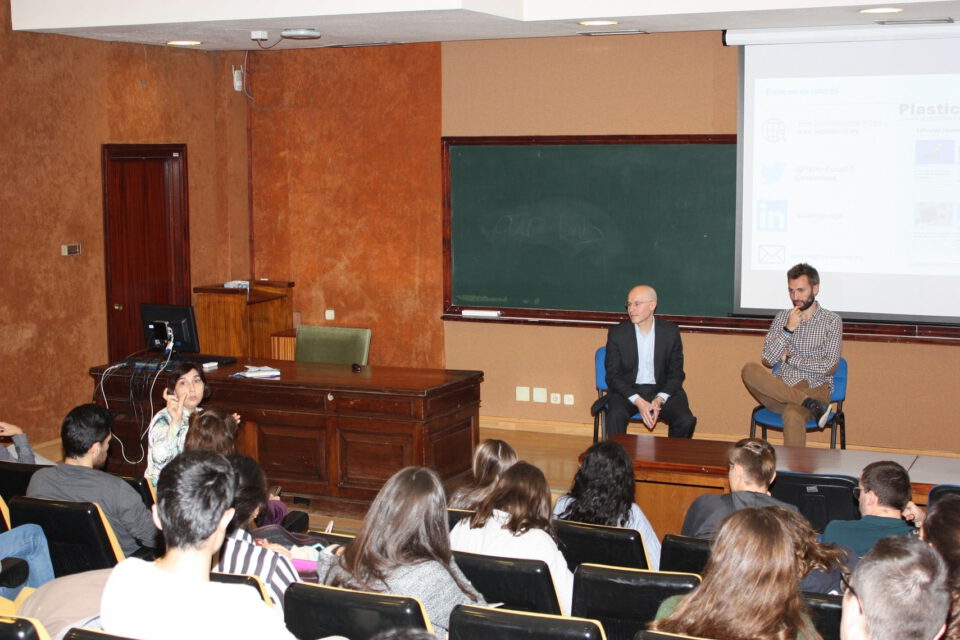 ods-14-microplasticos-industriales