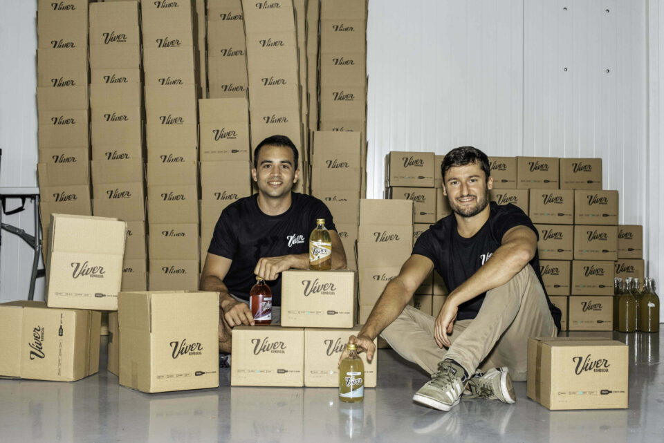 1.Fer (izquierda) y Raul (derecha) Fábrica