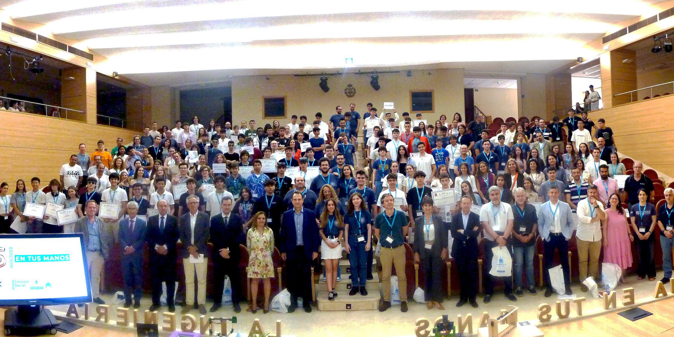 Concurso Escolar La Ingeniería en Tus Manos Concurso Escolar La Ingeniería en Tus Manos